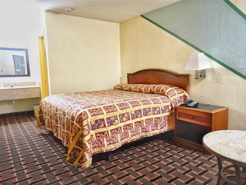 Best Inn Augusta Bagian luar foto