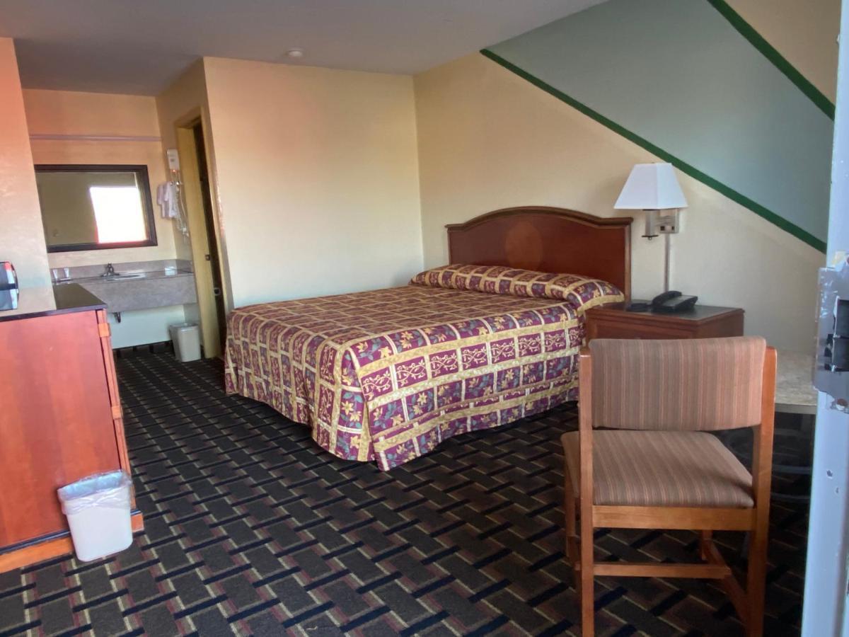Best Inn Augusta Bagian luar foto