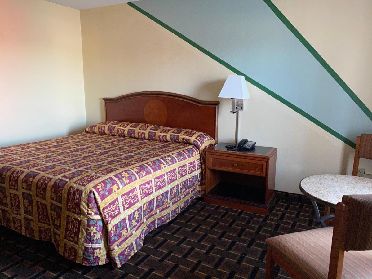 Best Inn Augusta Bagian luar foto
